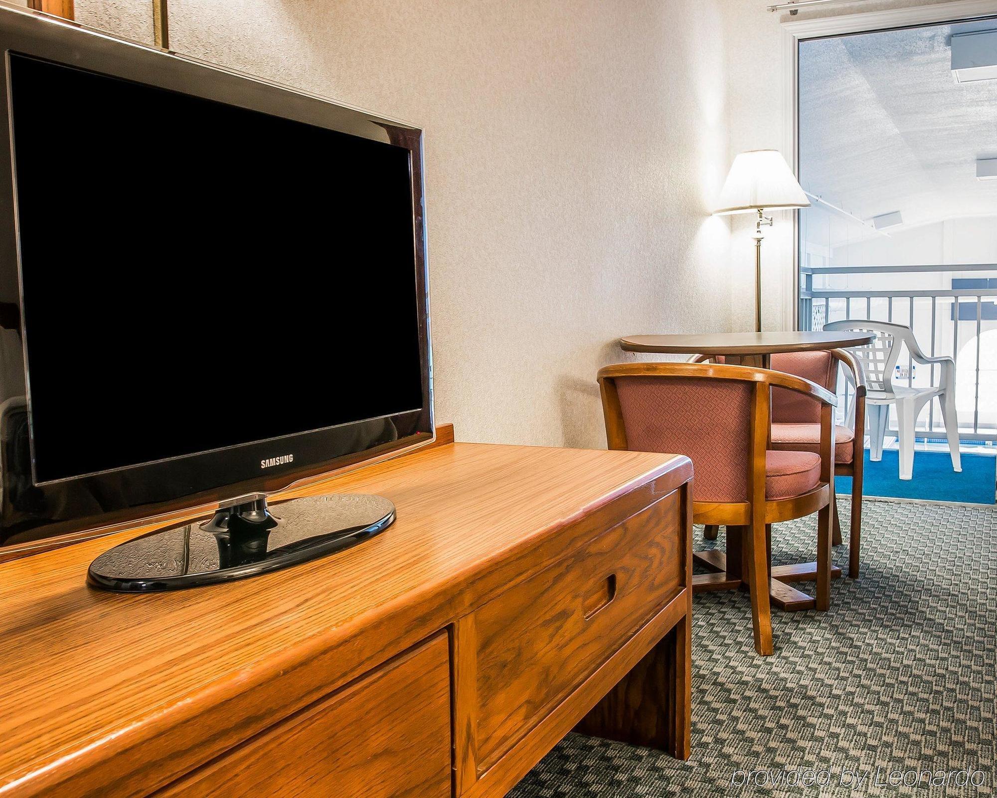 Dunes Express Inn And Suites Hart Экстерьер фото