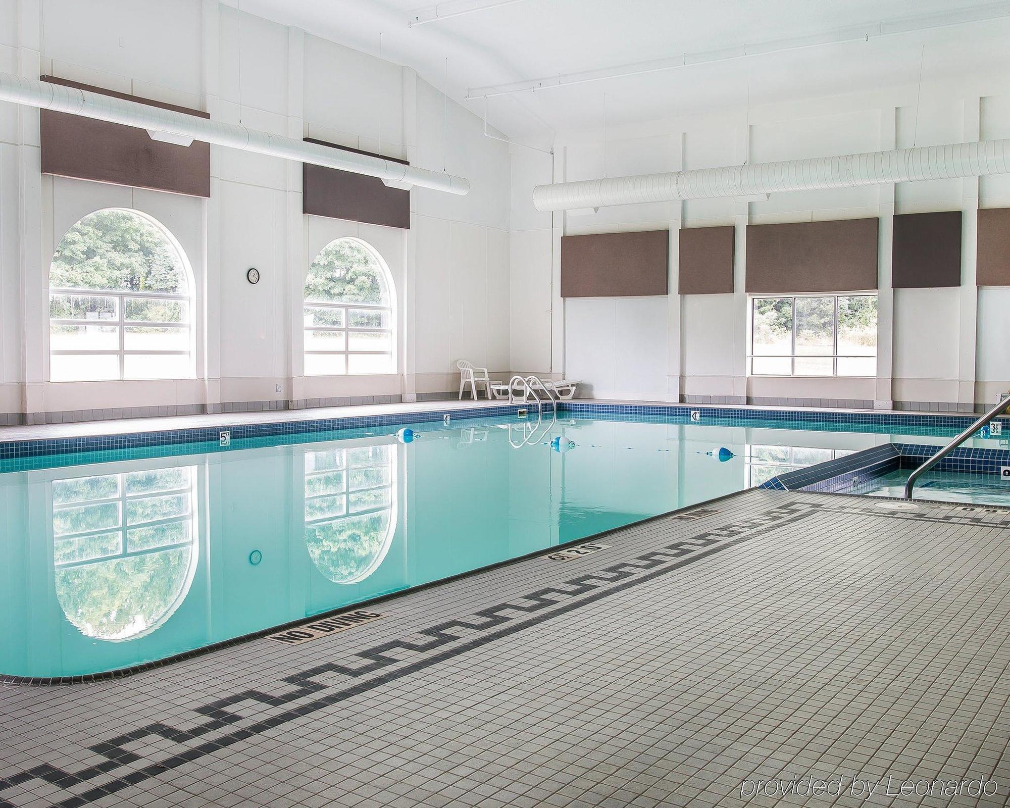 Dunes Express Inn And Suites Hart Экстерьер фото