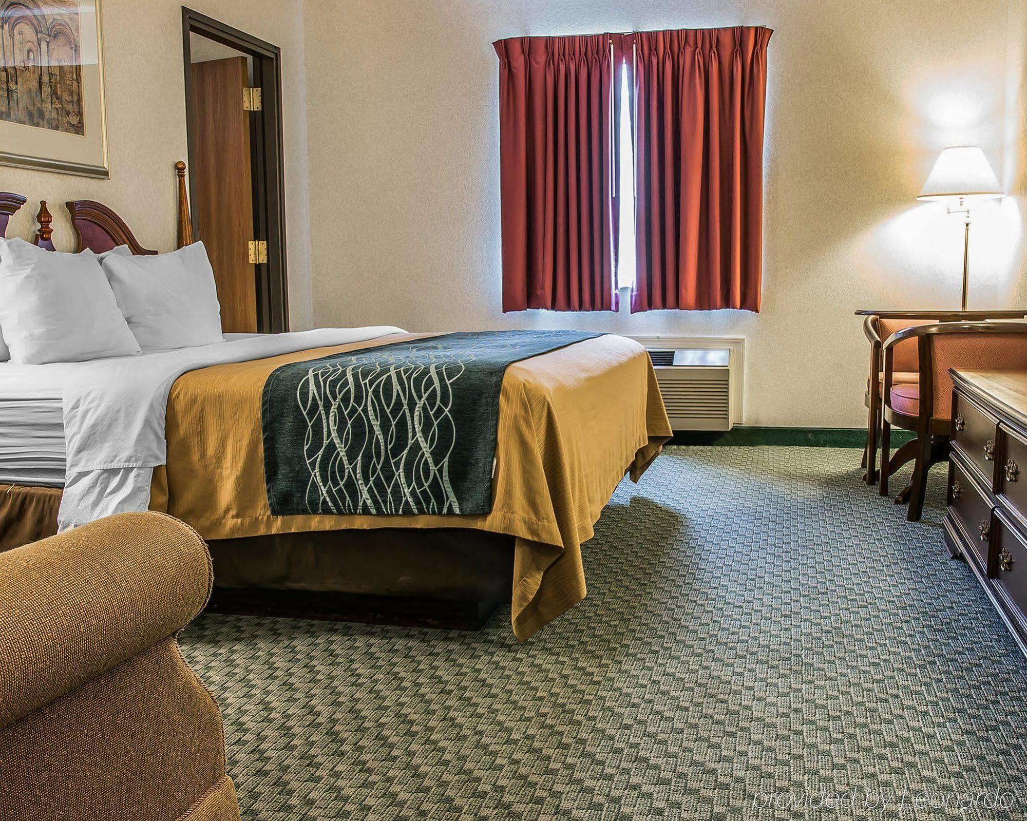 Dunes Express Inn And Suites Hart Экстерьер фото