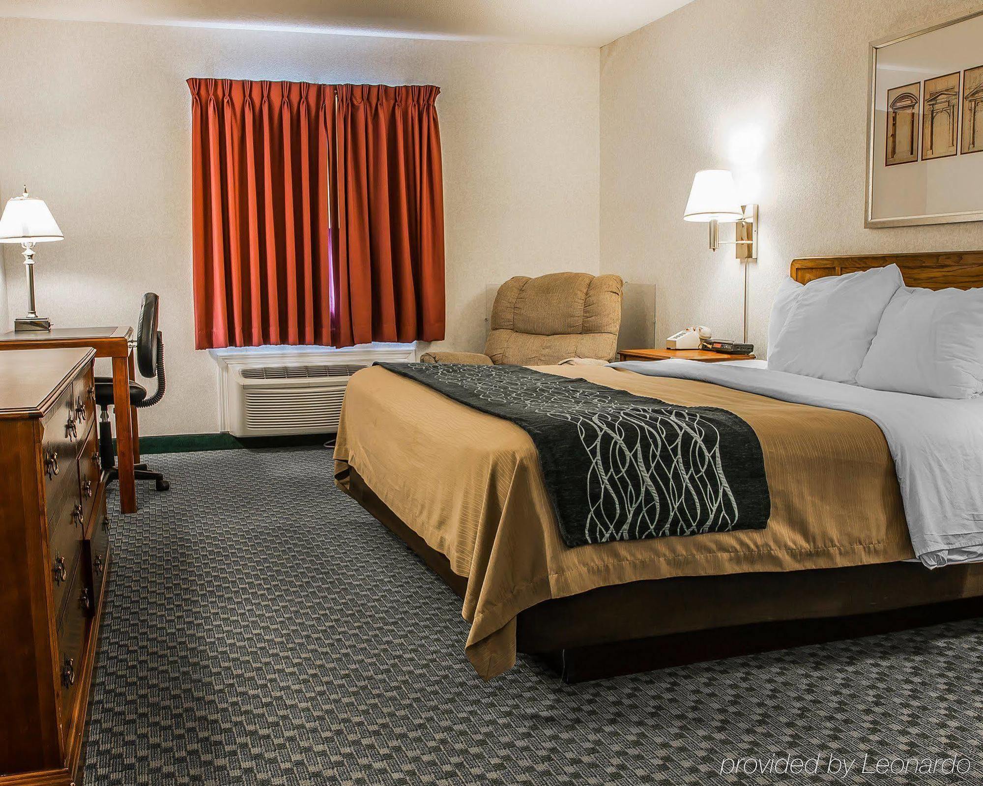Dunes Express Inn And Suites Hart Экстерьер фото