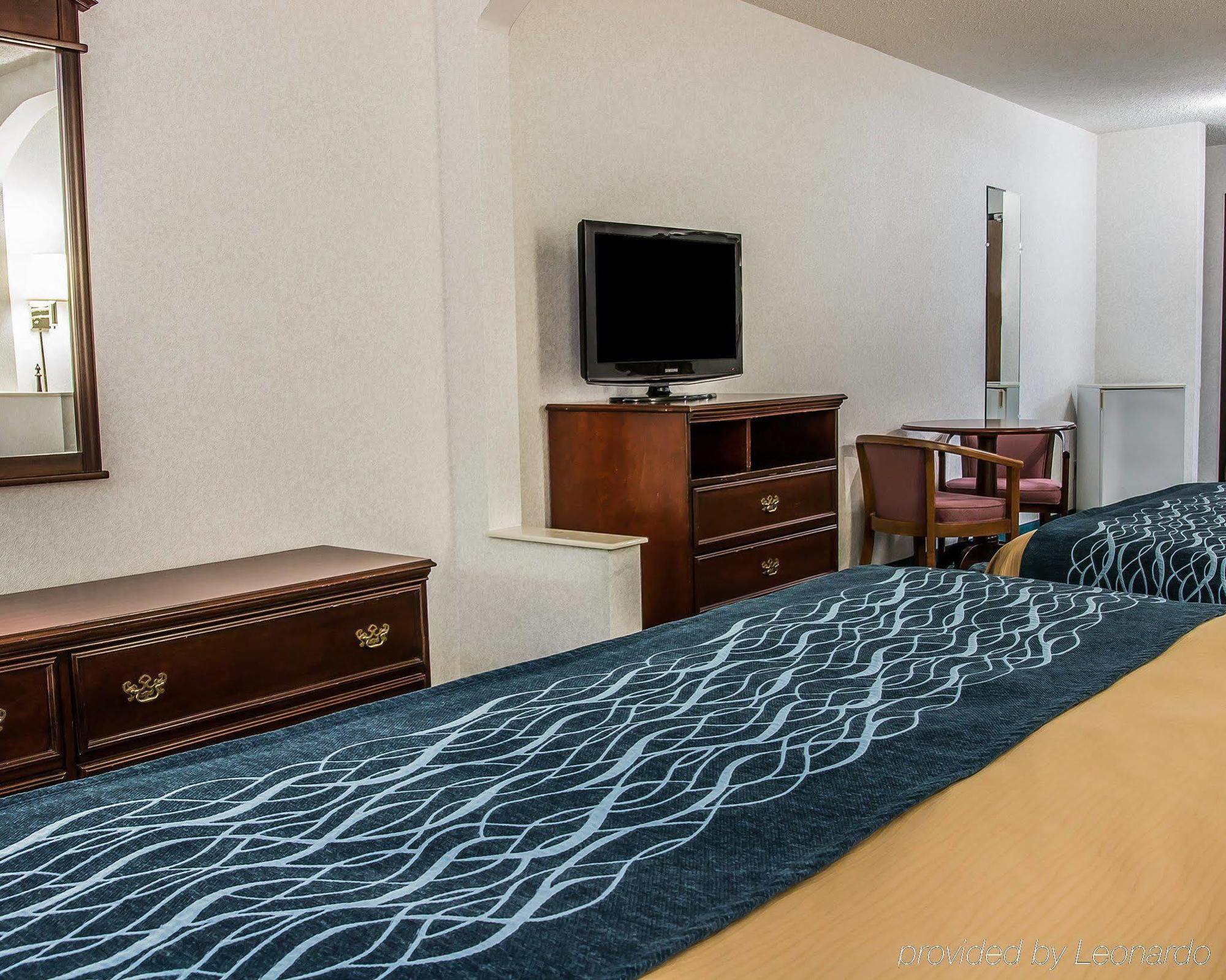 Dunes Express Inn And Suites Hart Экстерьер фото