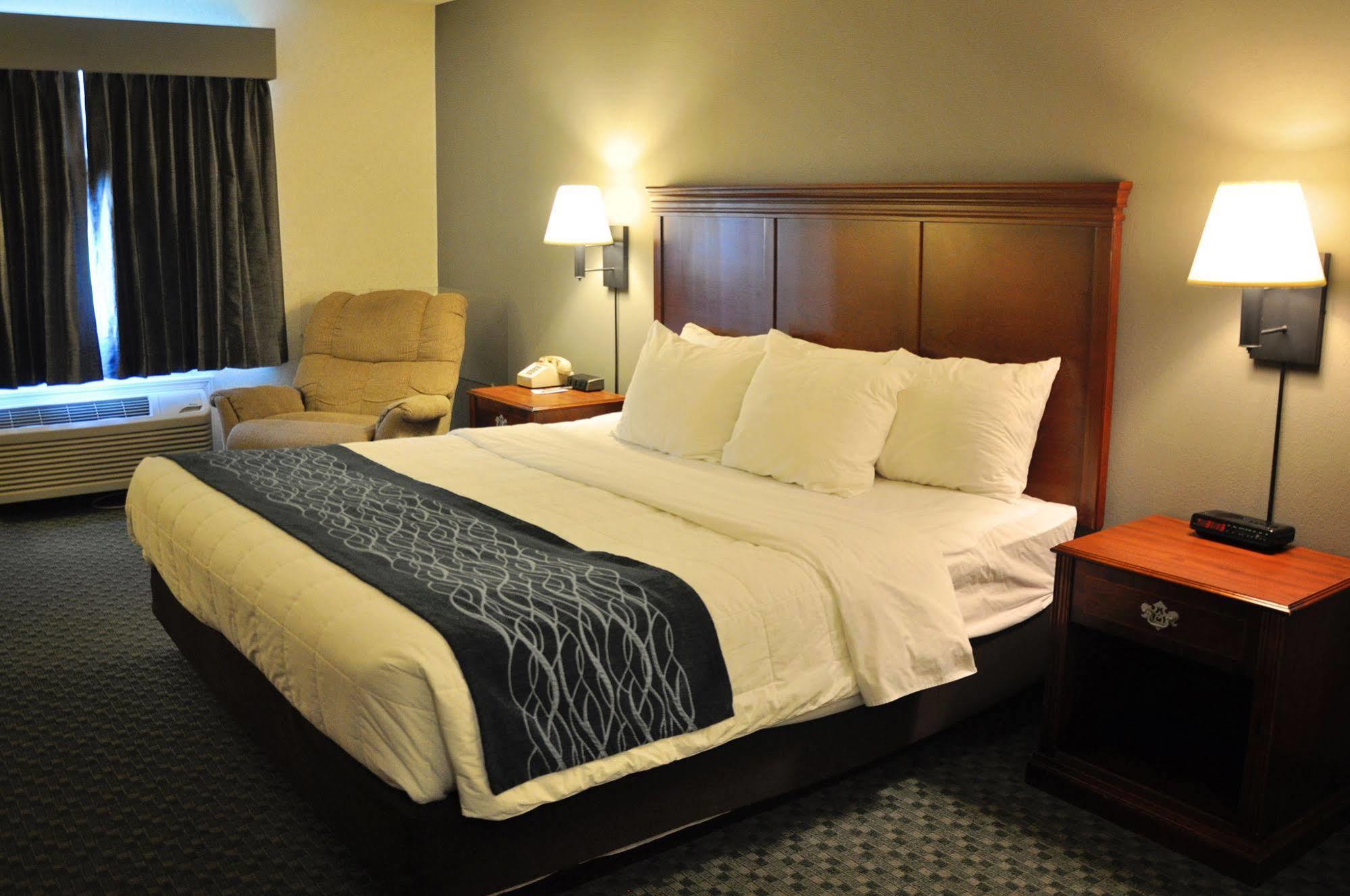 Dunes Express Inn And Suites Hart Экстерьер фото